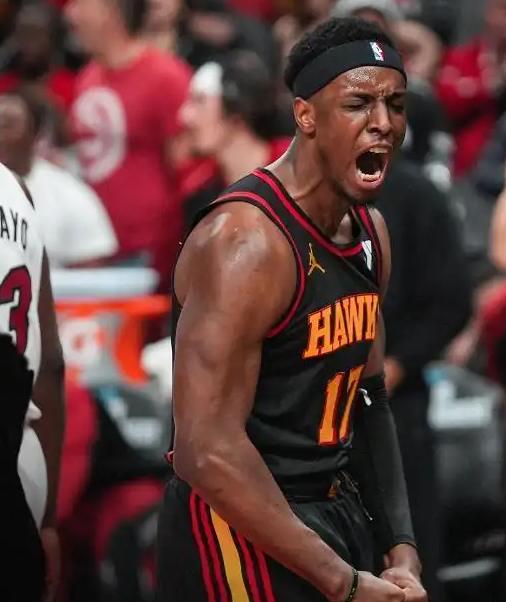 热火遭遇连败,老鹰新秀表现抢眼 热火遭遇连败,老鹰新秀表现抢眼