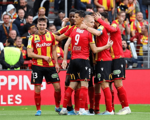 南特主场告捷,奠定主场优势 南特主场告捷,奠定主场优势