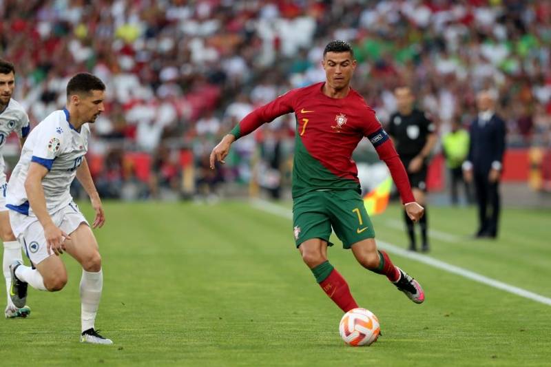 欧洲大战一触即发,强队争夺晋级权利 欧洲大战一触即发,强队争夺晋级权利