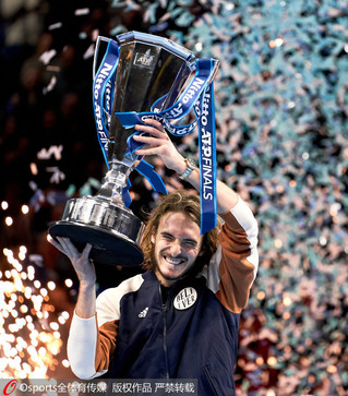 巴西网球选手逆转胜利,夺得奖杯 巴西网球选手逆转胜利,夺得奖杯