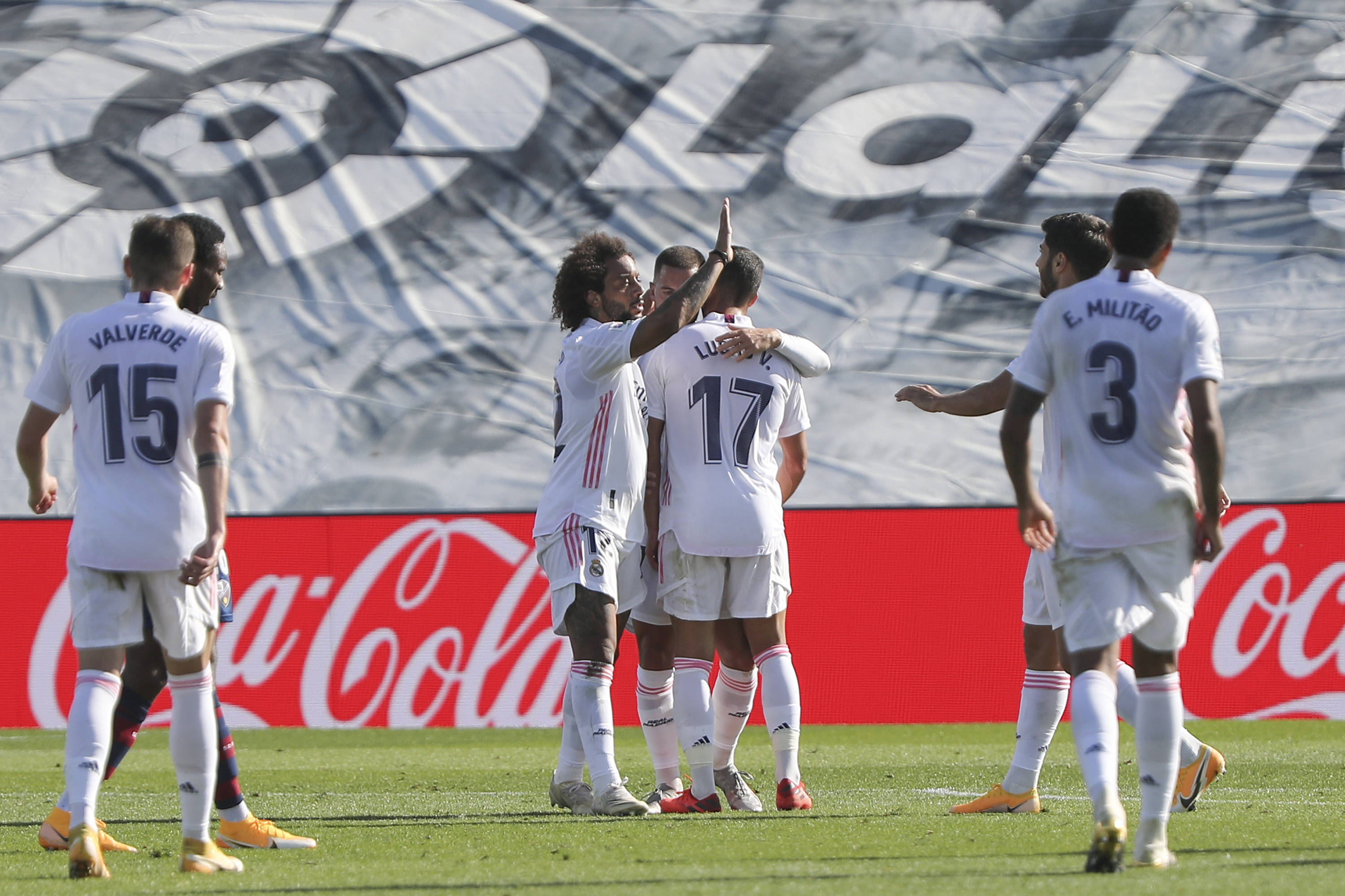 韦斯卡球员为球队赢得重要胜利 韦斯卡球员为球队赢得重要胜利