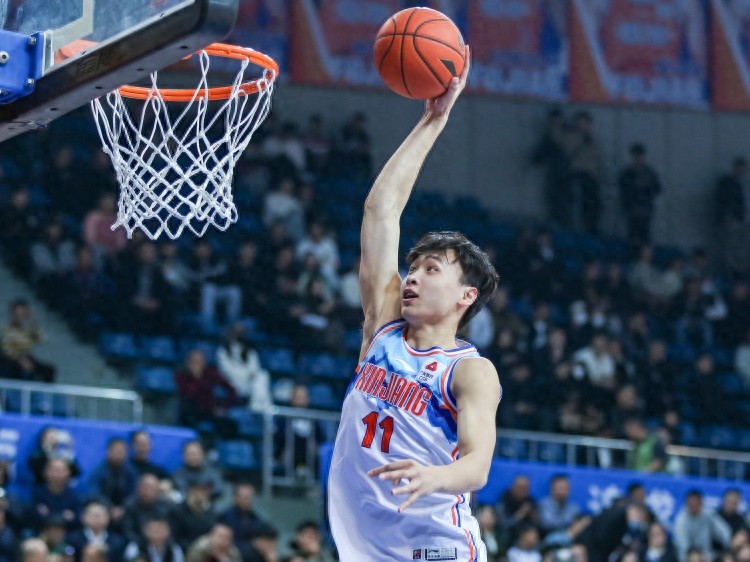 新疆队展现强大实力,击败对手晋级 新疆队展现强大实力,击败对手晋级