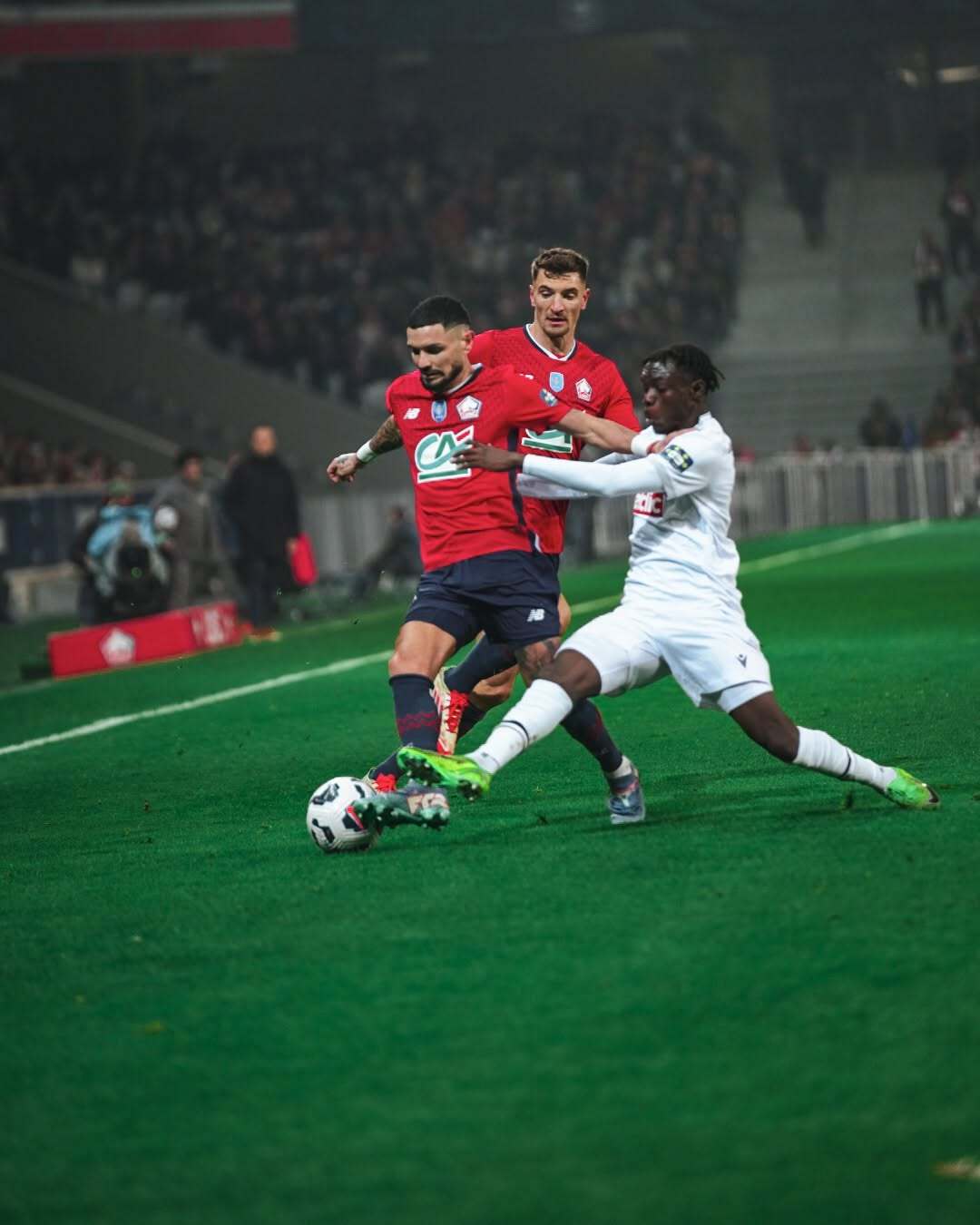 法国队取得重要胜利,晋级前进 法国队取得重要胜利,晋级前进