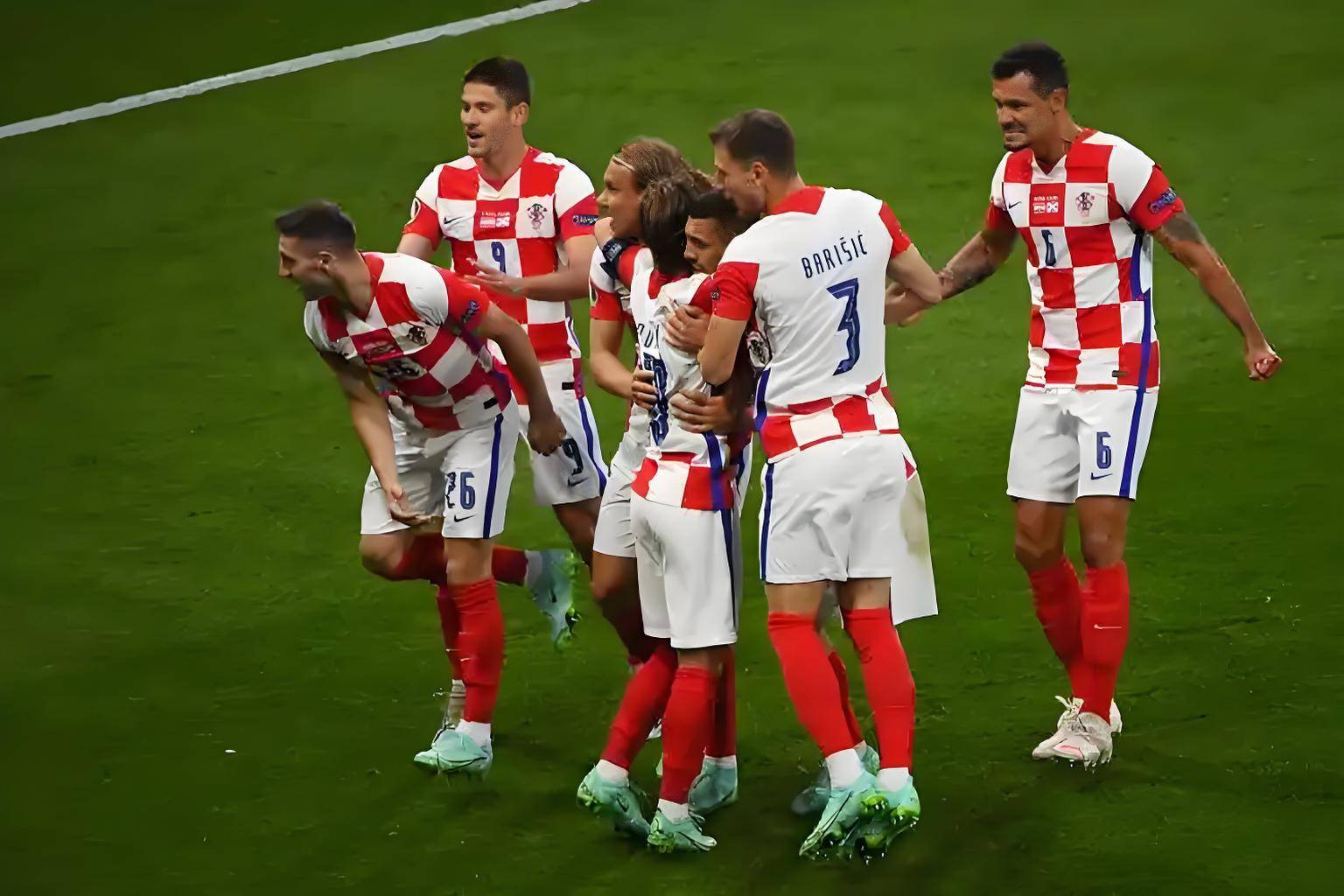 俄罗斯挑战匈牙利,欧预赛焦点对决 俄罗斯挑战匈牙利,欧预赛焦点对决