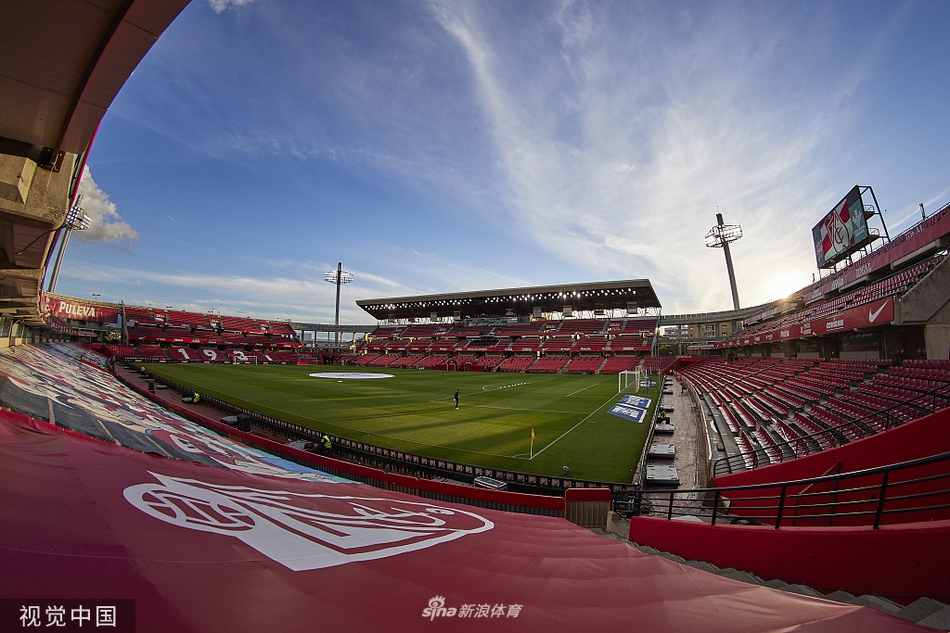 埃瓦尔主场险胜格拉纳达 埃瓦尔主场险胜格拉纳达