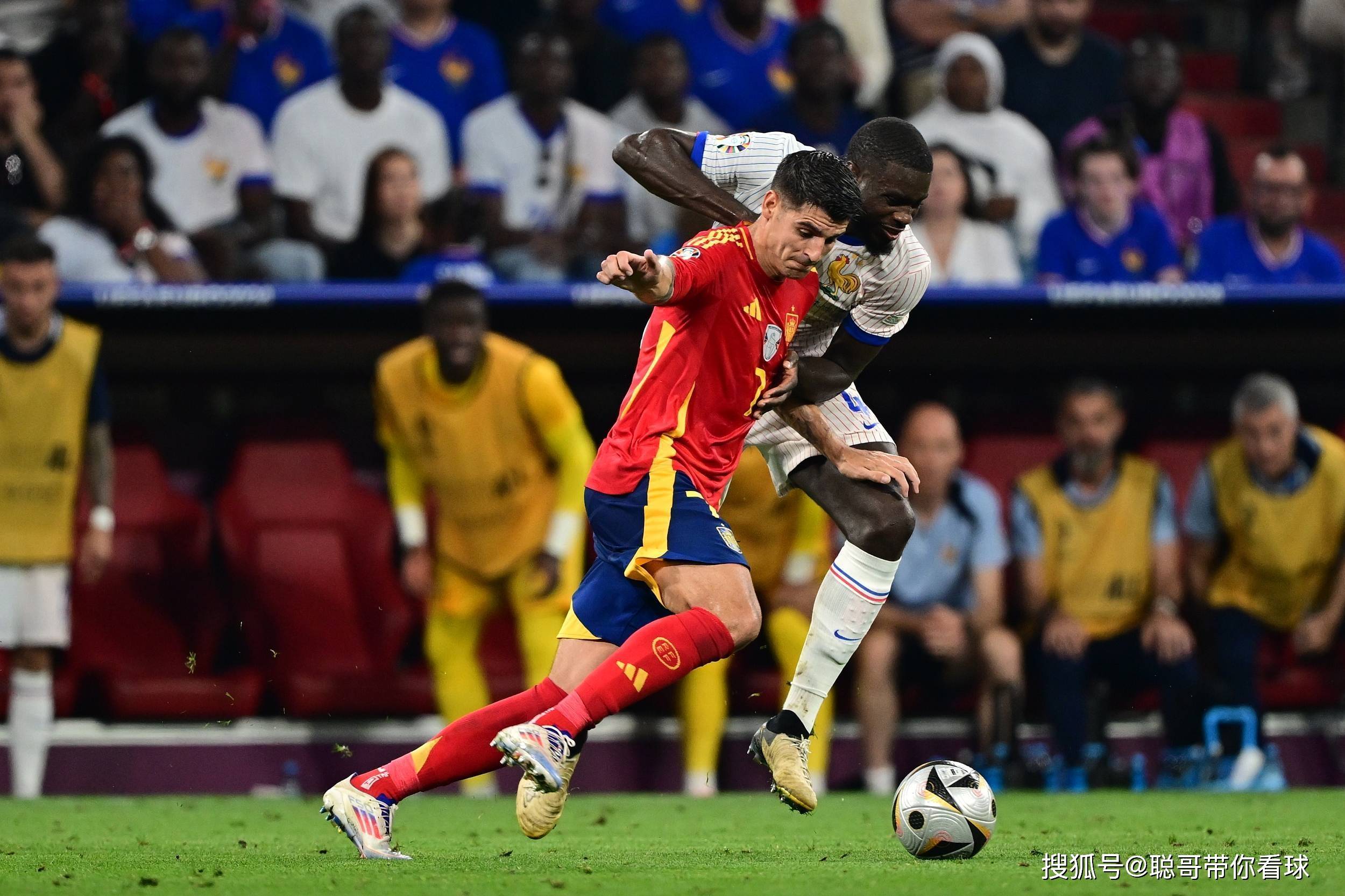 乐鱼在线娱乐-欧国联小组赛结束，晋级球队诞生