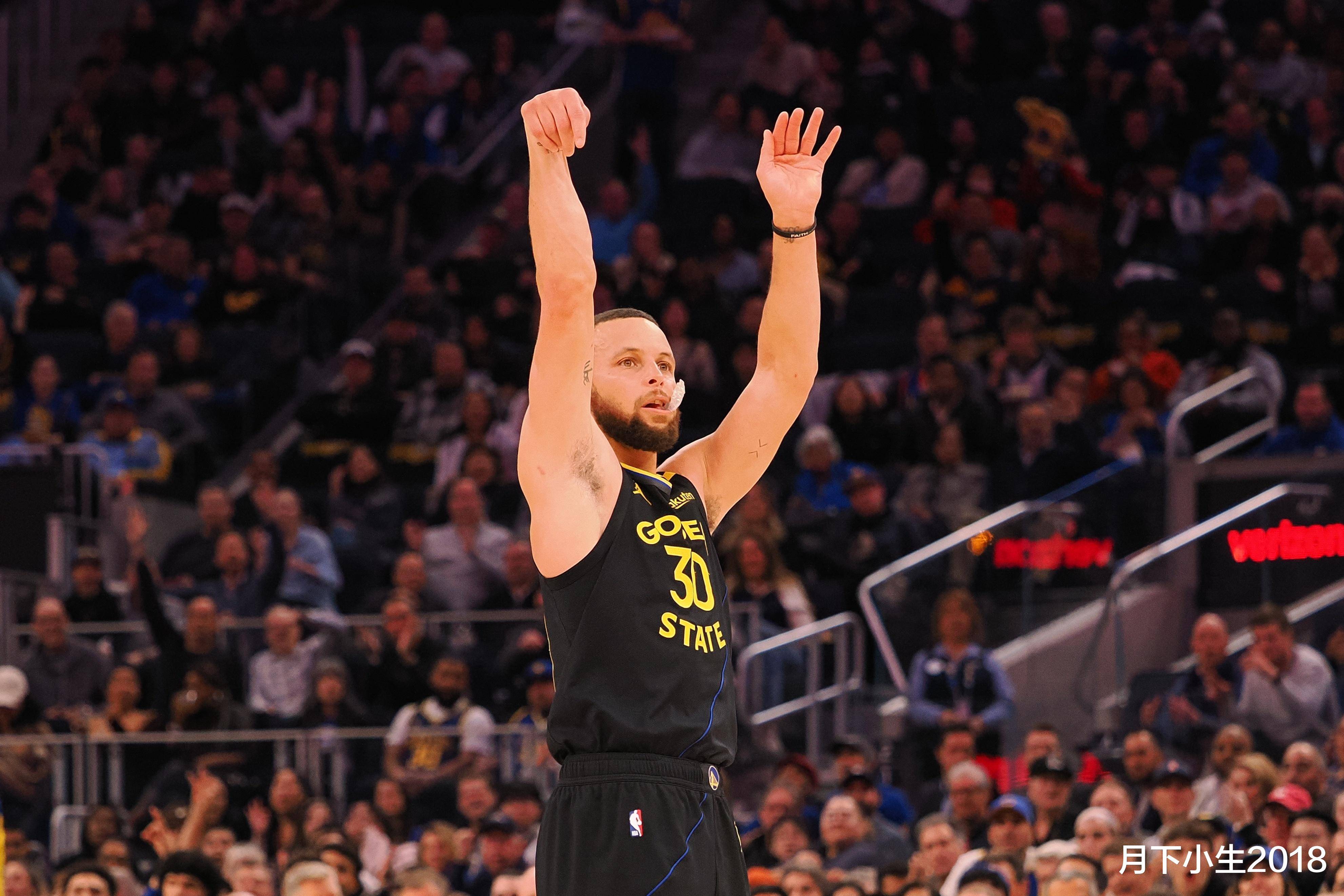 活塞大胜黄蜂晋级东部决赛 活塞大胜黄蜂晋级东部决赛