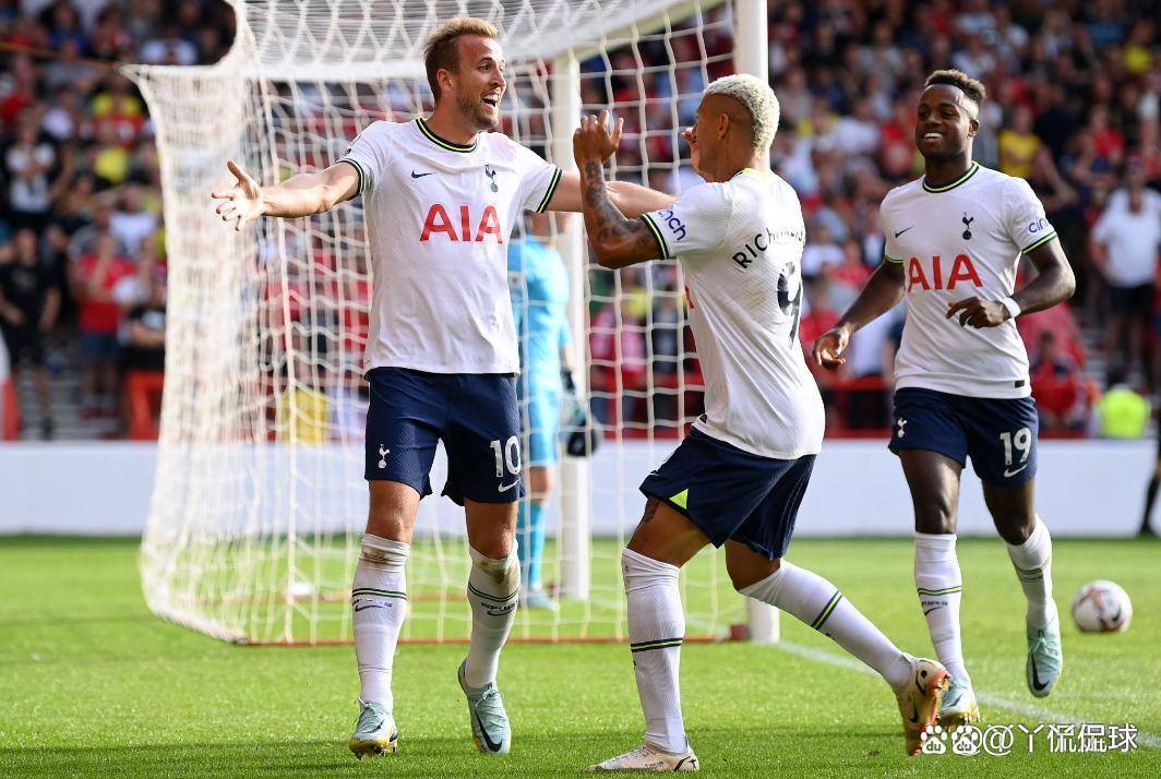 热刺惊险逆袭,夺得决赛席位 热刺惊险逆袭,夺得决赛席位