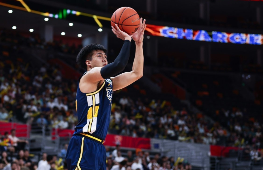 哈尔滨队遭遇重创，客场输给广东男篮