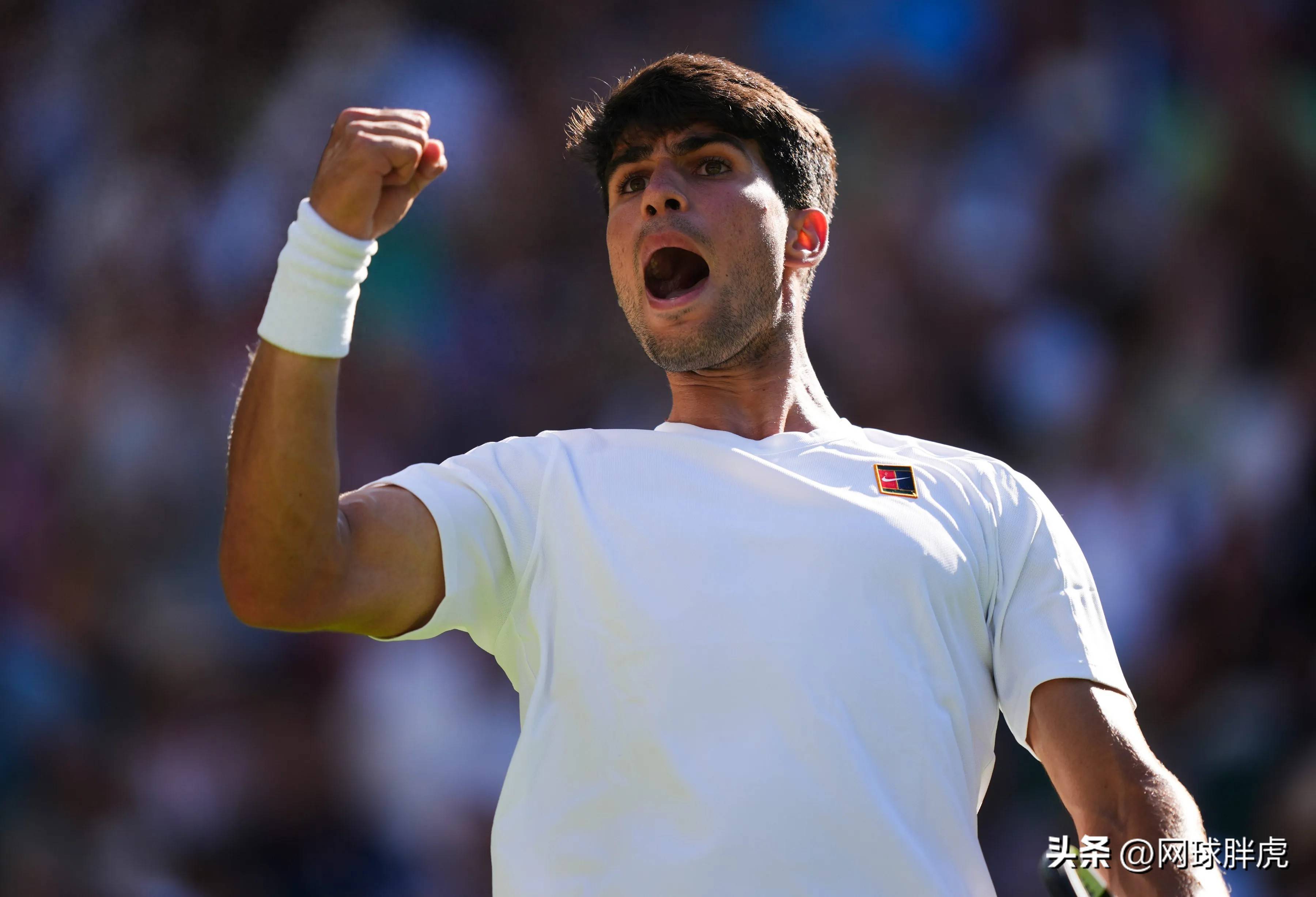 包含温网翻盘戴维斯杯，阿尔卡拉斯点燃赛场的词条