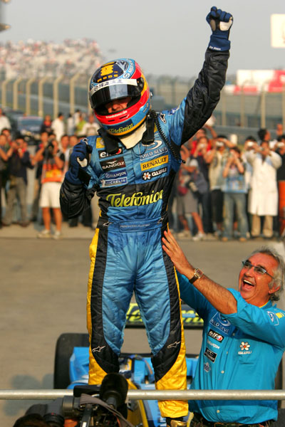 雷诺车队完胜索伯车队，勒克莱尔状态火热的简单介绍